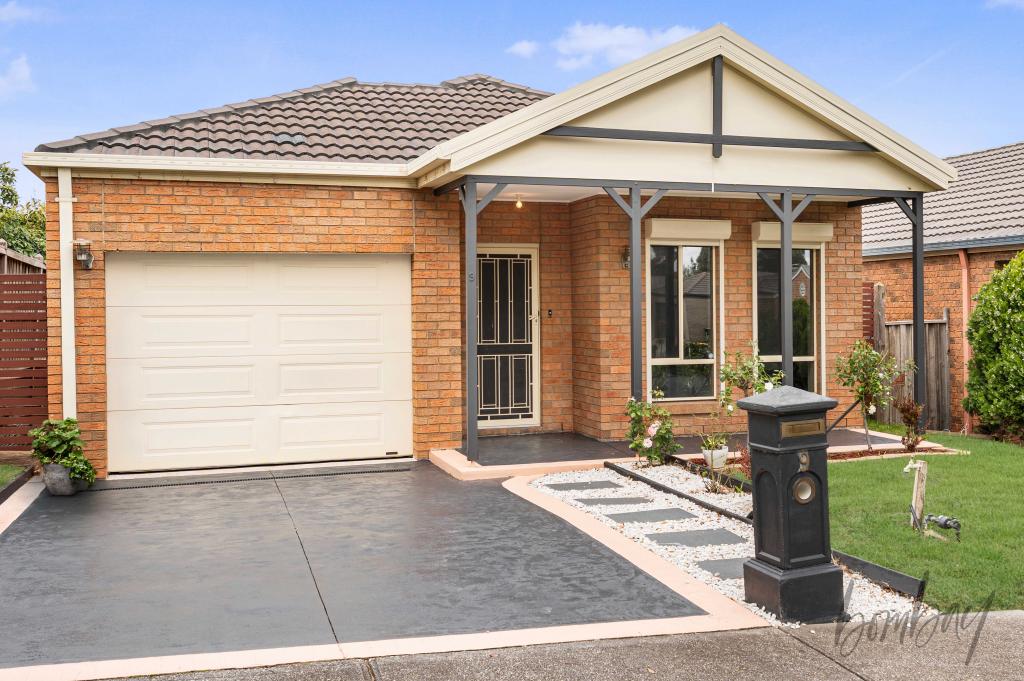 9 Hoxton Cres, Craigieburn, VIC 3064
