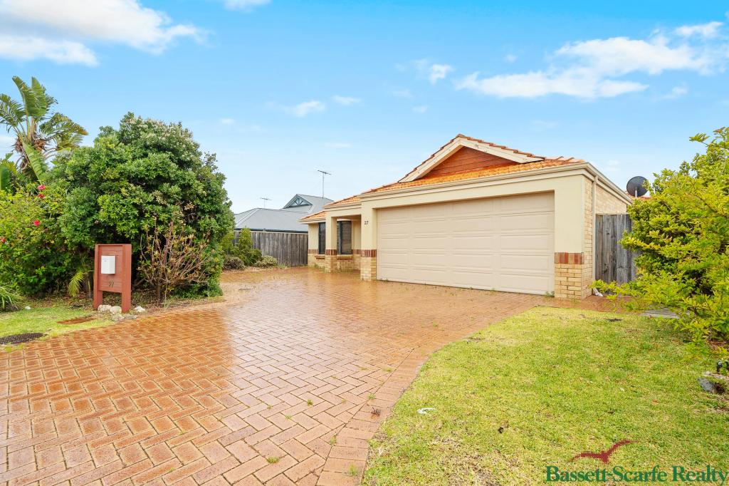 27 Marsdenia Rd, Halls Head, WA 6210