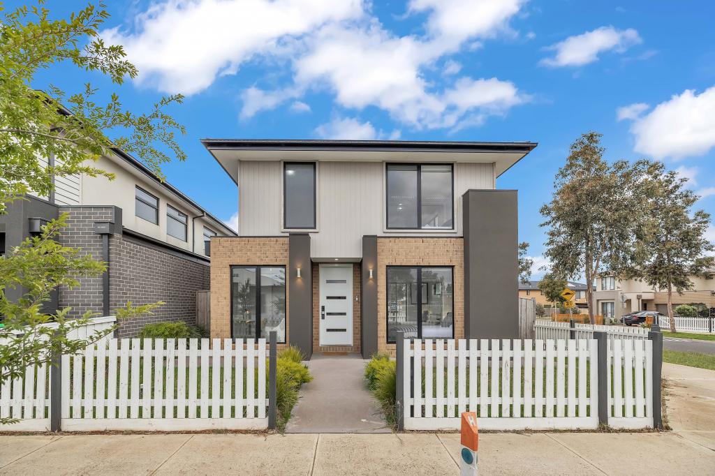 2 PRIMROSE AVE, ROCKBANK, VIC 3335