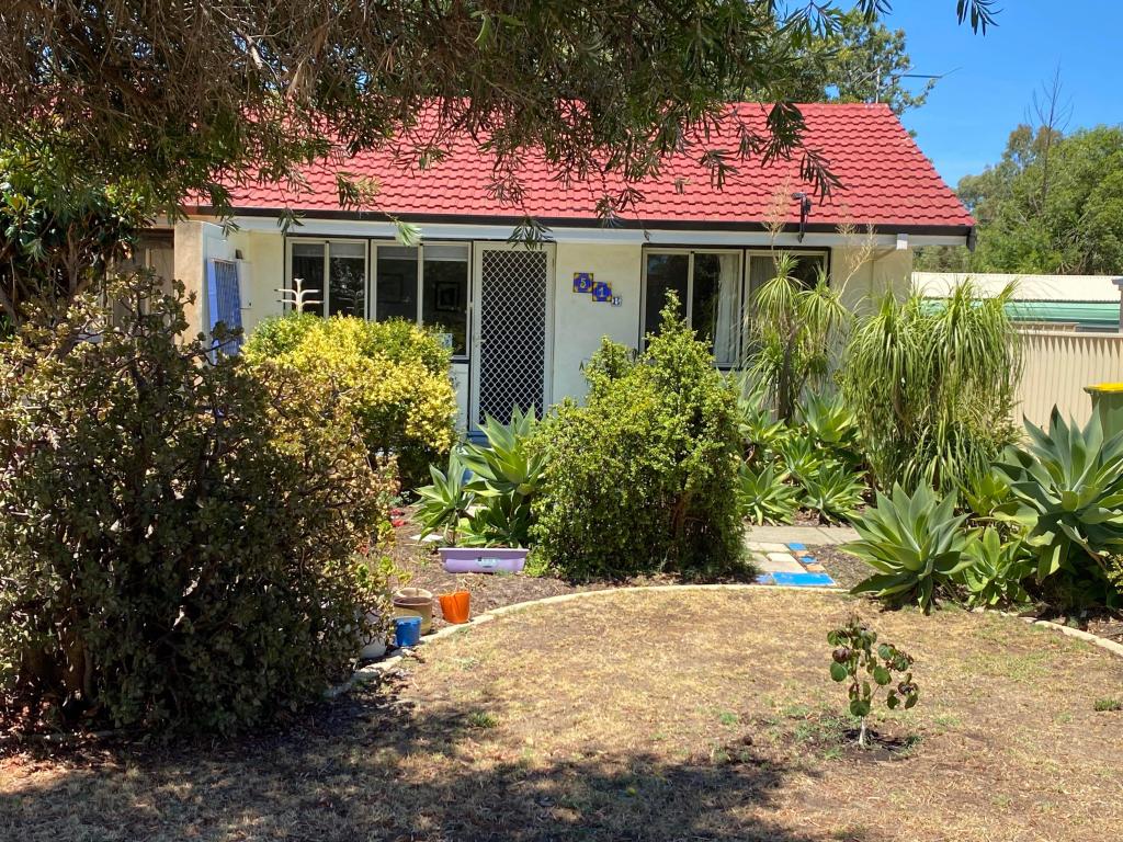 51b Devonshire St, Withers, WA 6230