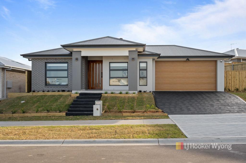 4 YIRANG ST, CRANGAN BAY, NSW 2259