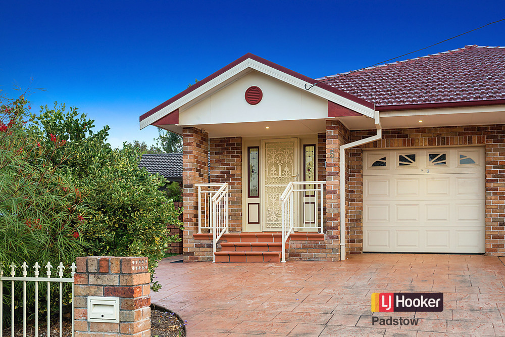 5 Wollongbar Ave, Panania, NSW 2213