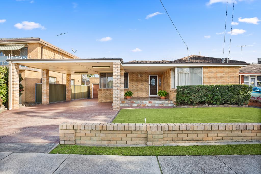 52 Pindari Rd, Peakhurst Heights, NSW 2210