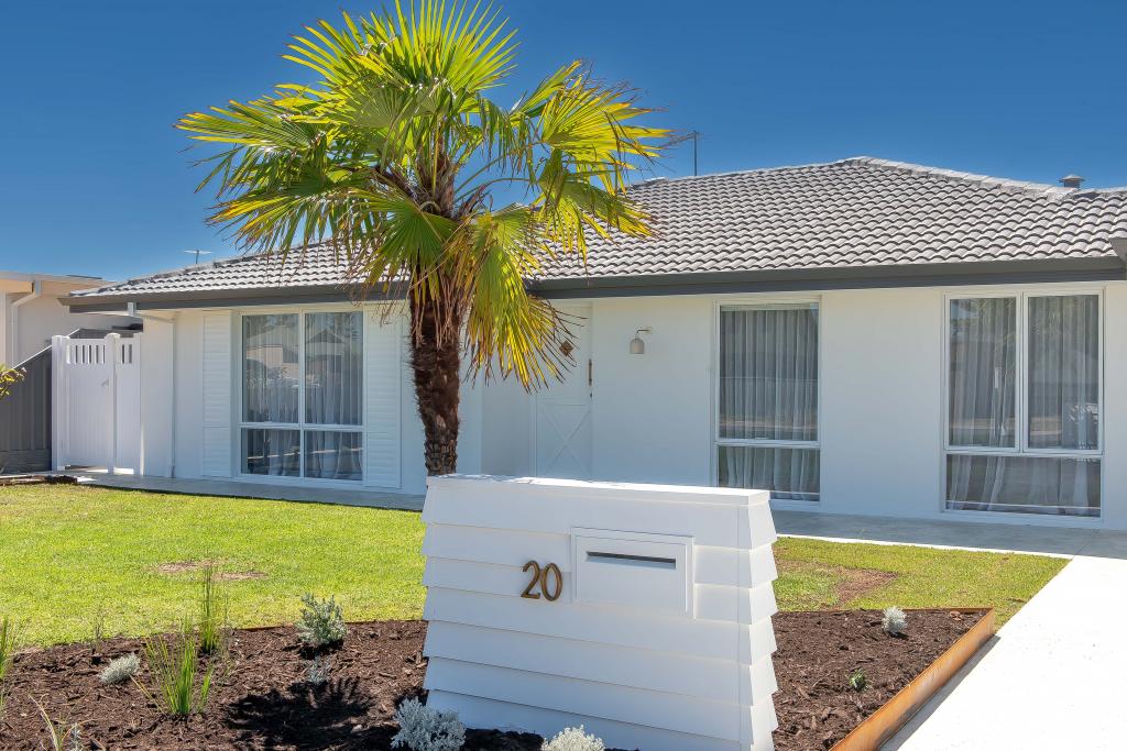 20 ERLISTOUN ST, GOLDEN BAY, WA 6174