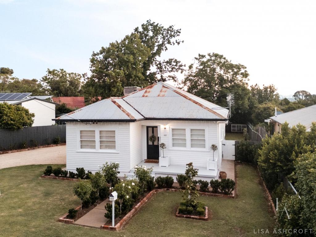 157 PIPER ST, EAST TAMWORTH, NSW 2340