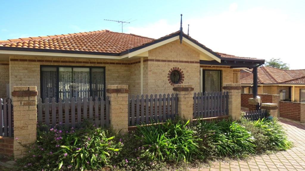 3/10 Heath Rd, Kalamunda, WA 6076