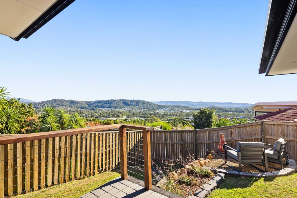 33 Palmerston Dr, Oxenford, QLD 4210