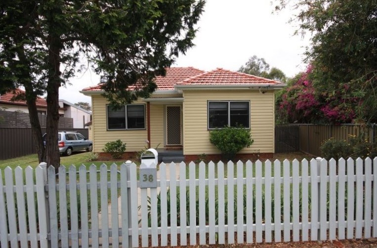 38 Lerida Ave, Camden, NSW 2570