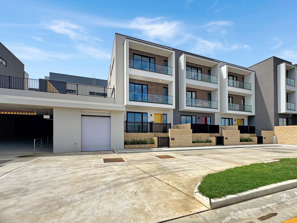 77 Aurora St, Box Hill, NSW 2765