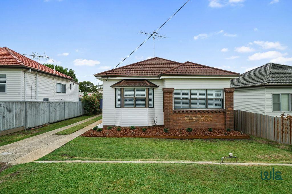 43 Groongal St, Mayfield West, NSW 2304