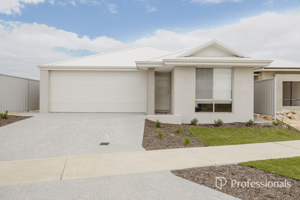 11 Currumbin Dr, Yanchep, WA 6035