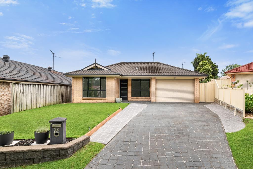 32 Plowman Rd, Currans Hill, NSW 2567