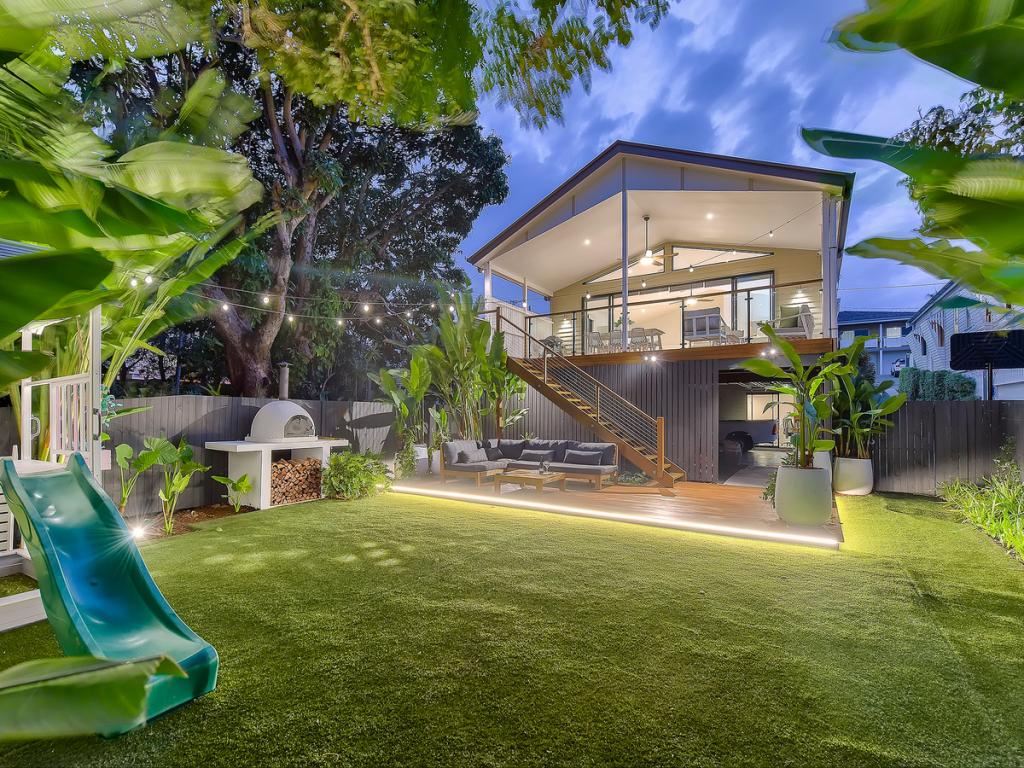 7 Crowther St, Windsor, QLD 4030