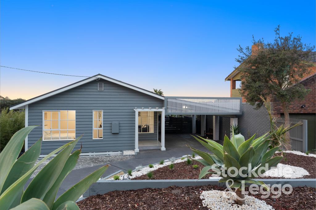 16 Alexander Ave, Rye, VIC 3941