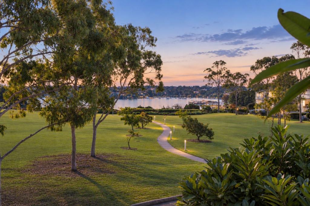 23/6 Admiralty Dr, Breakfast Point, NSW 2137