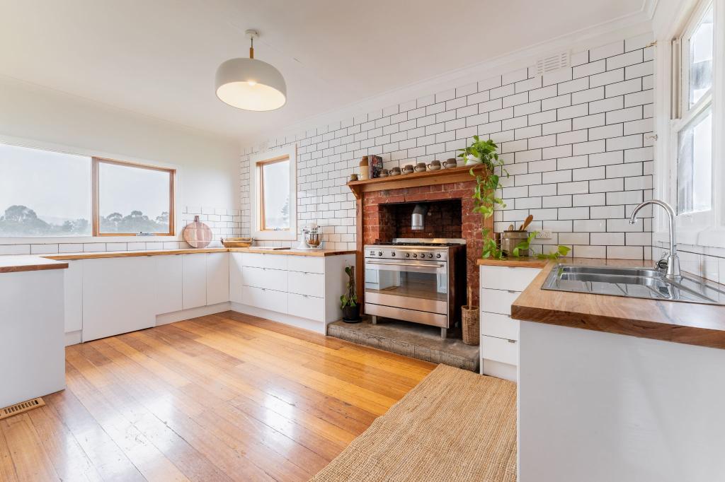 138 Monbulk Rd, Mount Evelyn, VIC 3796