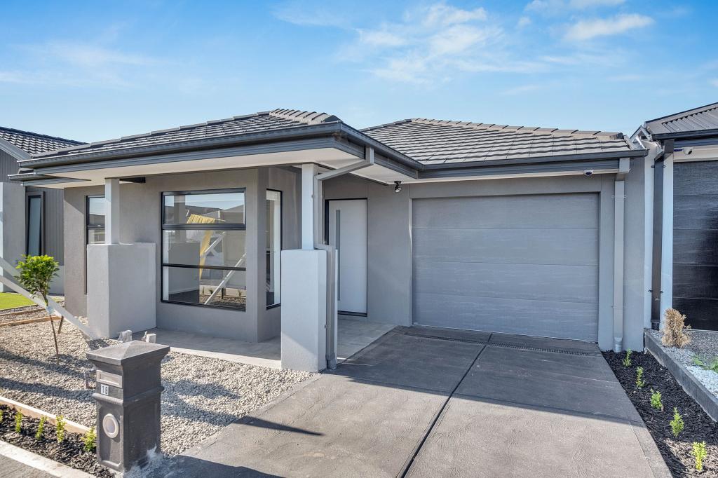 18 River Redgum Dr, Donnybrook, VIC 3064