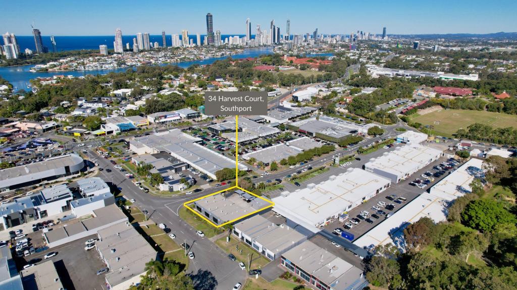 3 & 4/34 Harvest Ct, Southport, QLD 4215