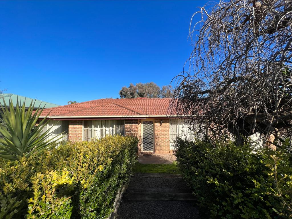 6 Tadros Ave, Young, NSW 2594
