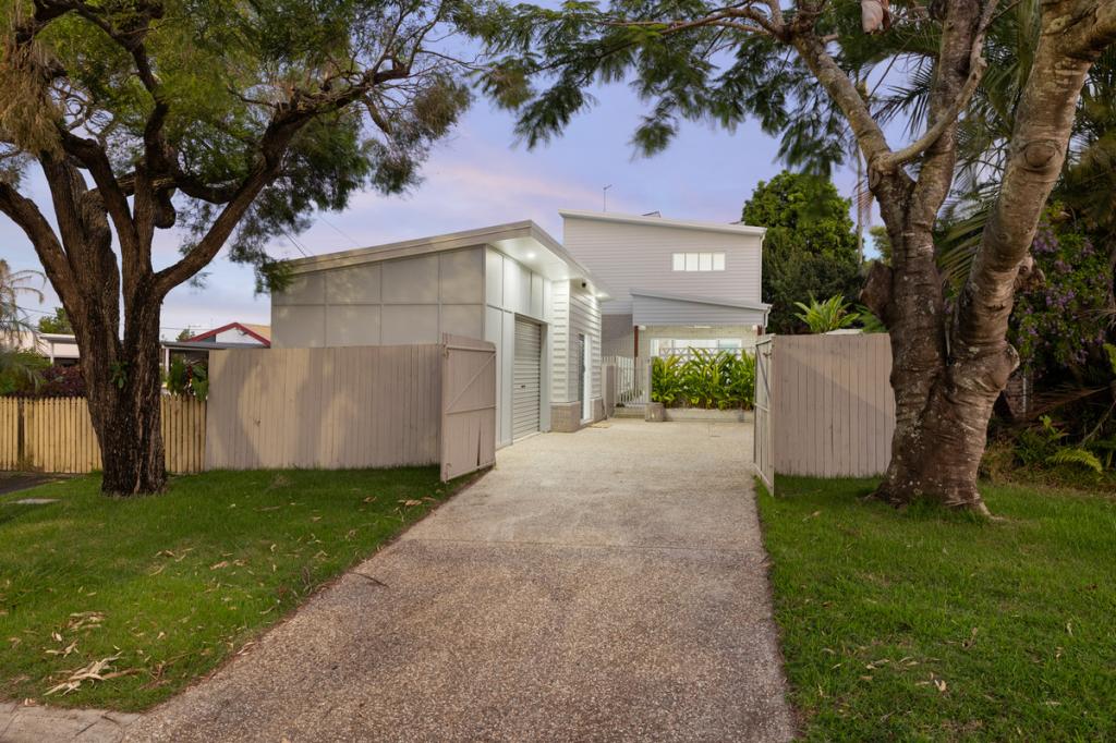 16 Oakland Ave, Redland Bay, QLD 4165