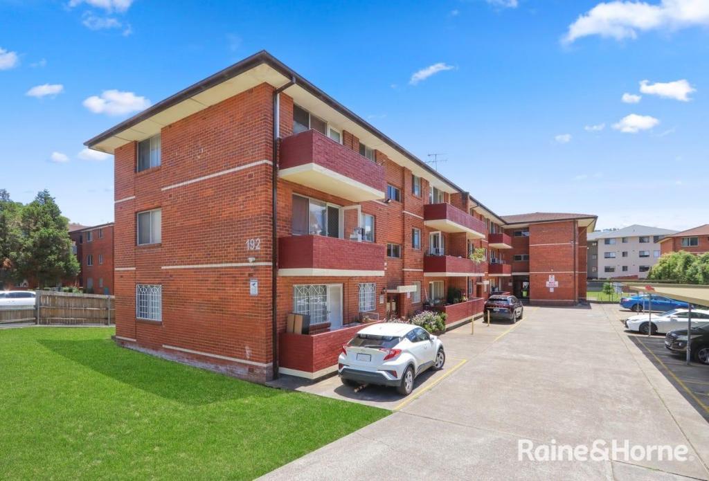 3/192 Sandal Cres, Carramar, NSW 2163