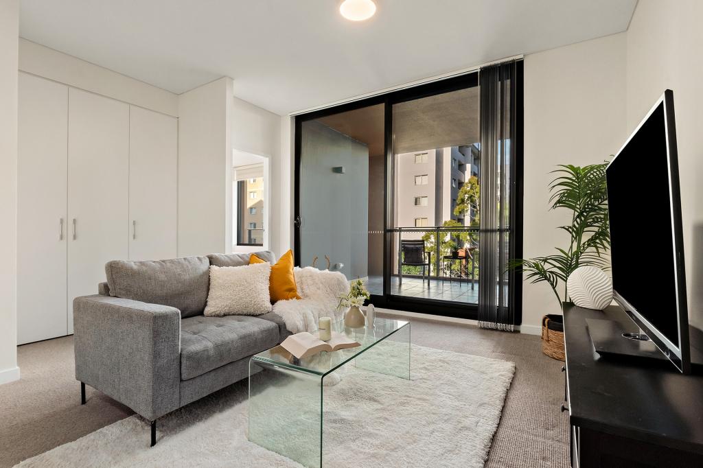 425/20-26 ORARA ST, WAITARA, NSW 2077