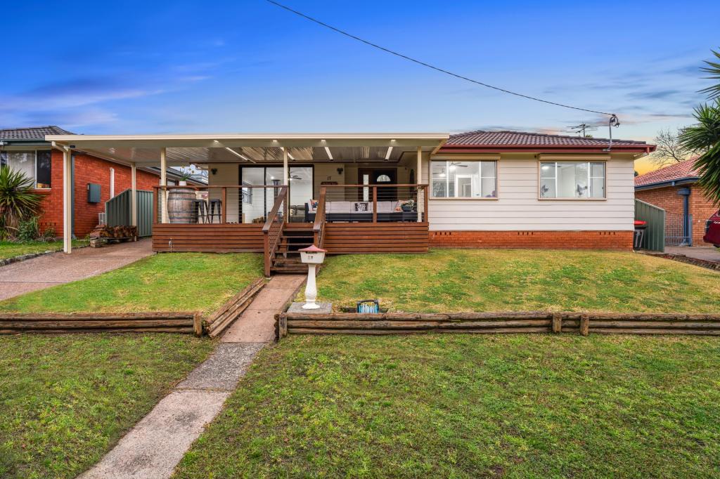 17 Willow Cl, Elermore Vale, NSW 2287