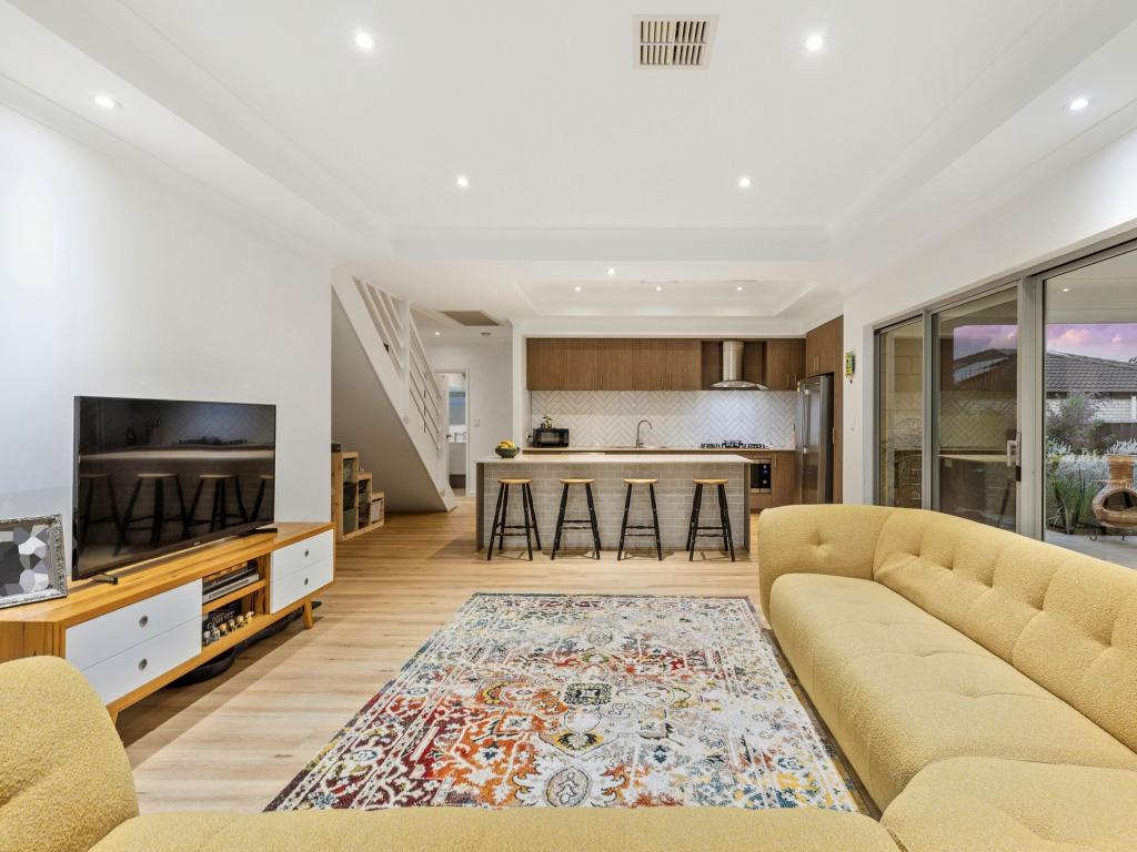 24A IVERMEY RD, HAMILTON HILL, WA 6163