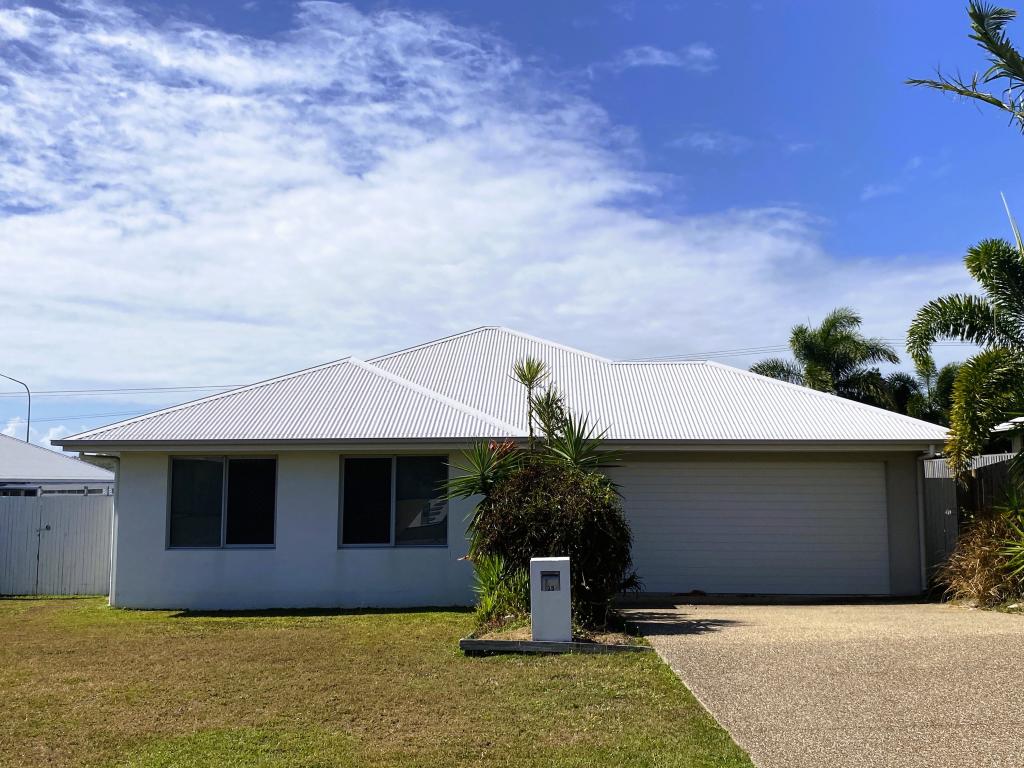 35 Bilbao Pl, Bushland Beach, QLD 4818