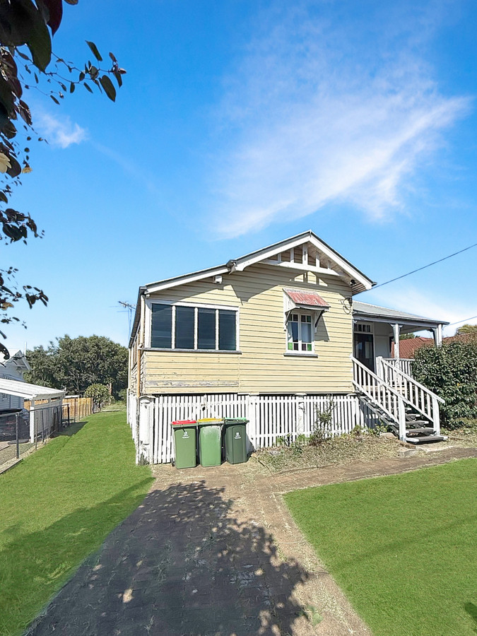 15 Kendall St, East Ipswich, QLD 4305