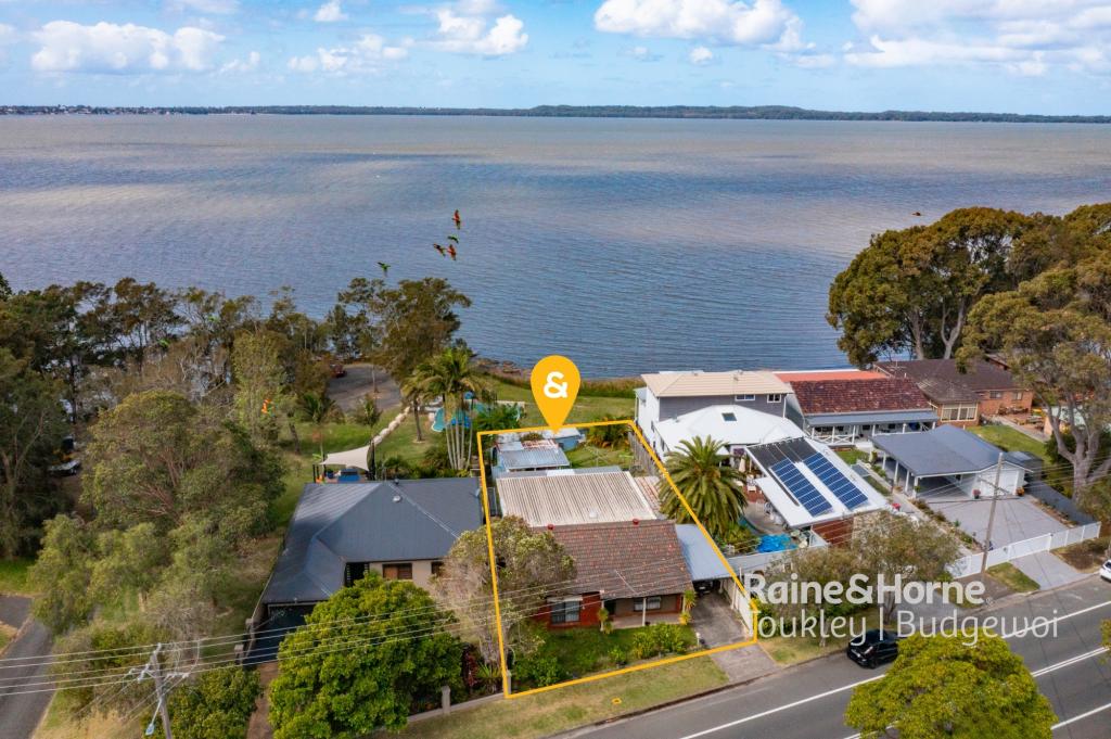 108 Tuggerawong Rd, Wyongah, NSW 2259