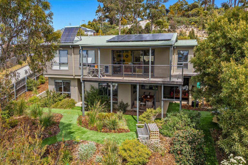 86 Tingira Rd, Blackmans Bay, TAS 7052