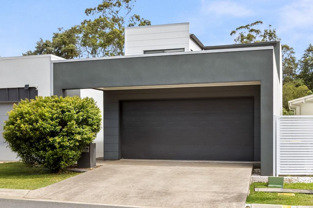 18 Palm Forest Cct, Forest Glen, QLD 4556