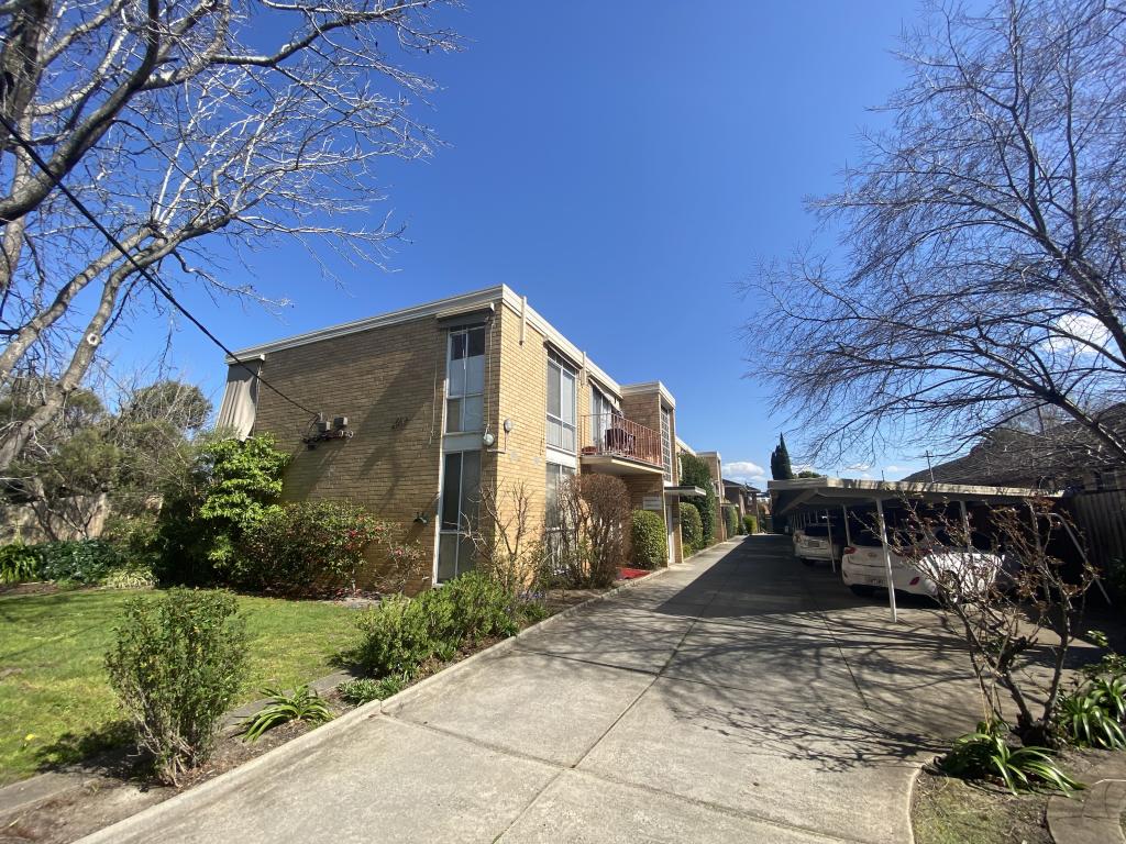 2/35 Grice Cres, Essendon, VIC 3040