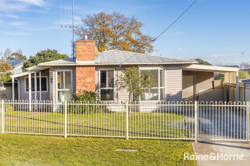 11 Elizabeth Ave, Kyneton, VIC 3444