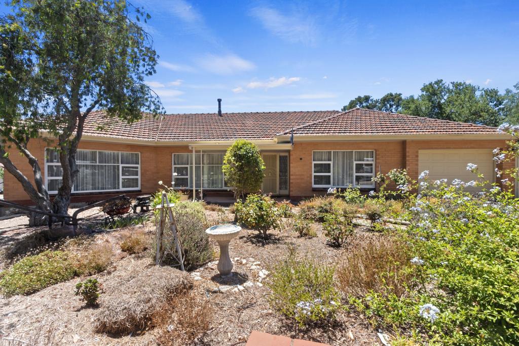 11 Gardiner Tce, Maitland, SA 5573