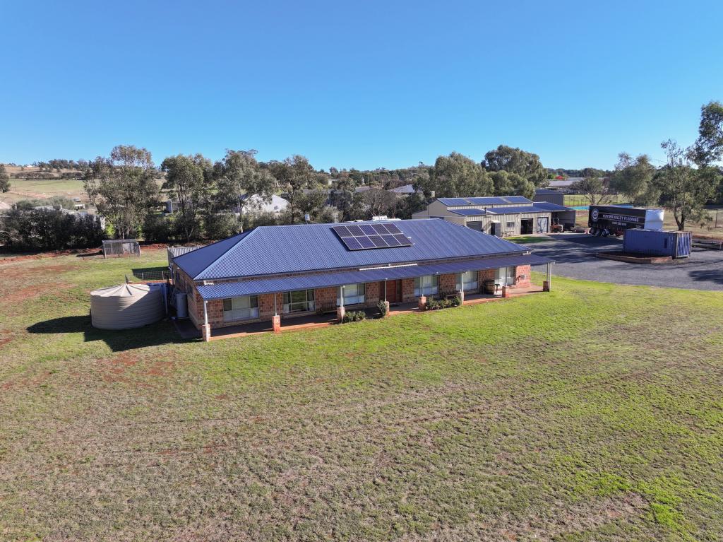 308 Nash St, Parkes, NSW 2870