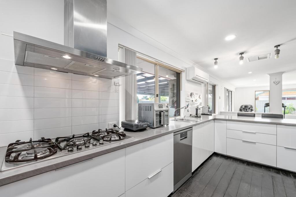 15 Diamantina Way, Rockingham, WA 6168