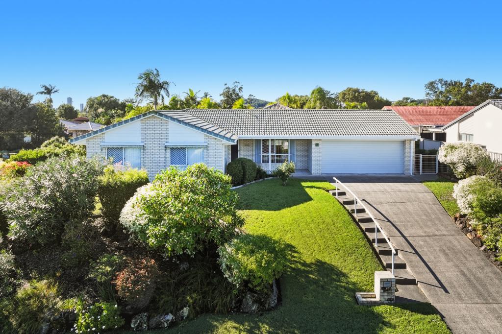 2 Sugarleaf Ct, Burleigh Waters, QLD 4220