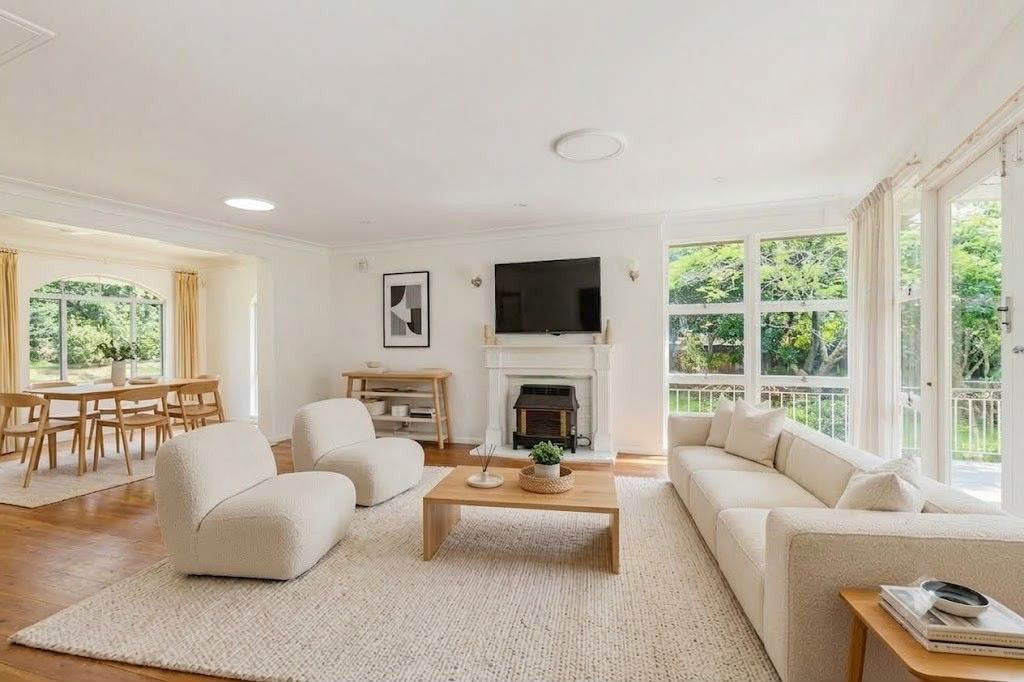 52 Memorial Ave, St Ives, NSW 2075