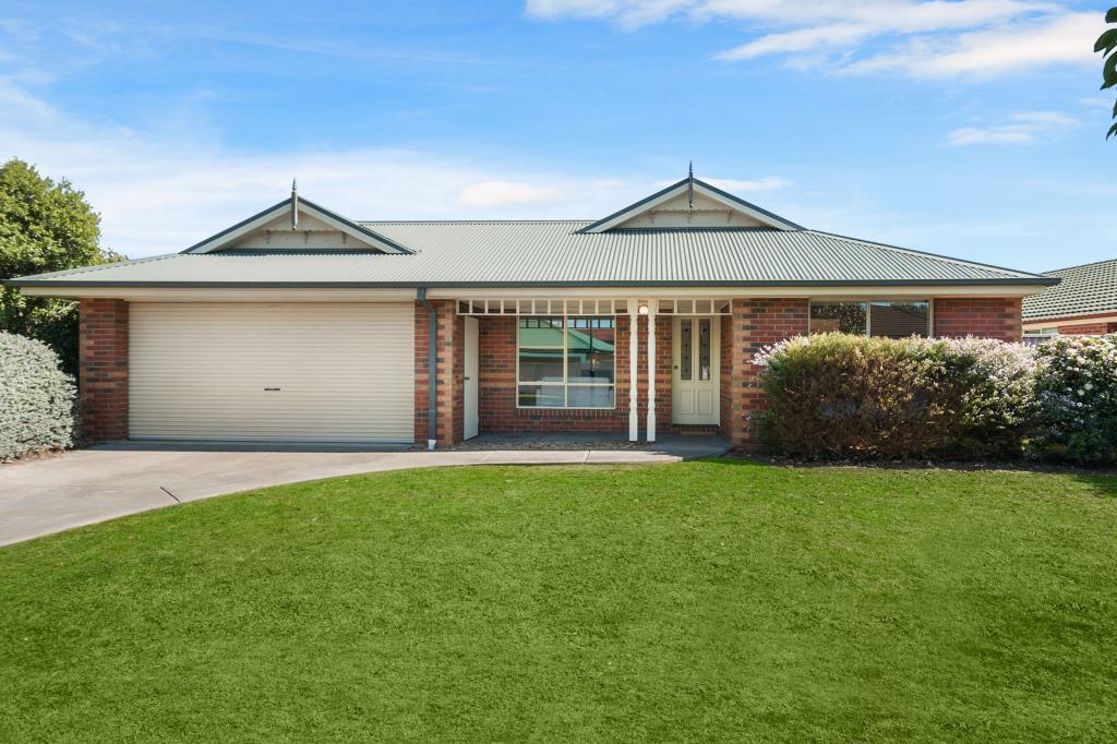 3 Spring Cct, Pakenham, VIC 3810