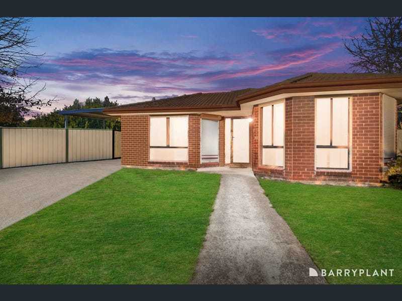 33 Moonstone Cct, St Albans, VIC 3021