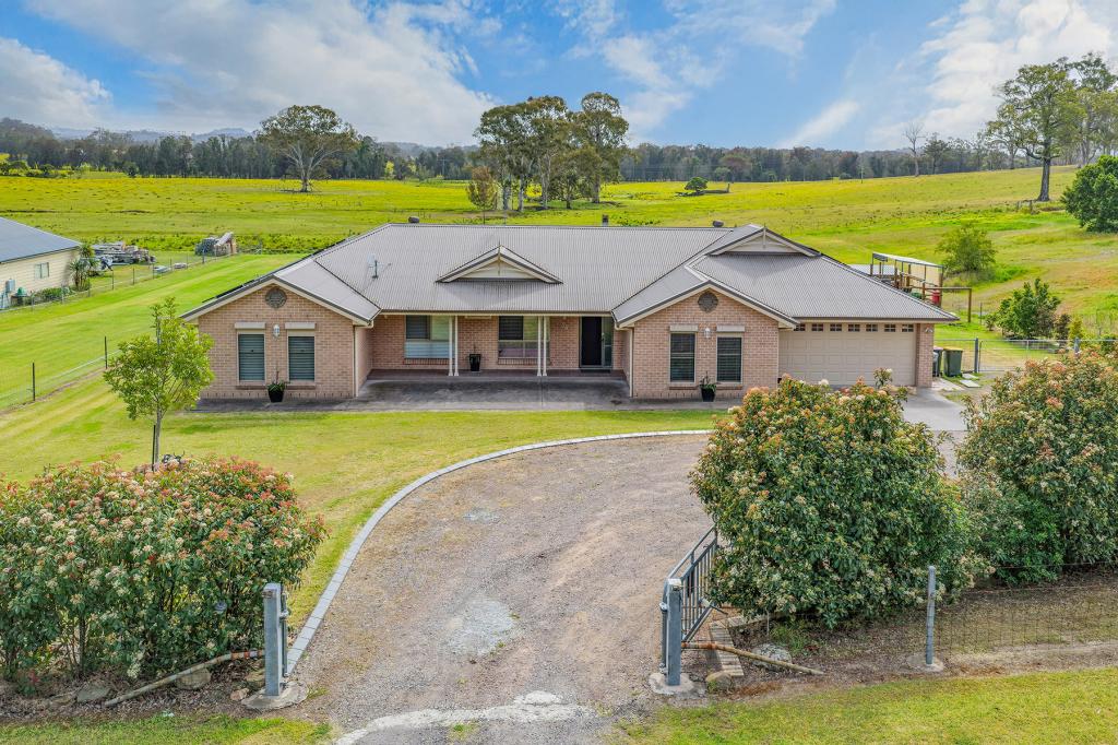 34 Dixon St, Seaham, NSW 2324