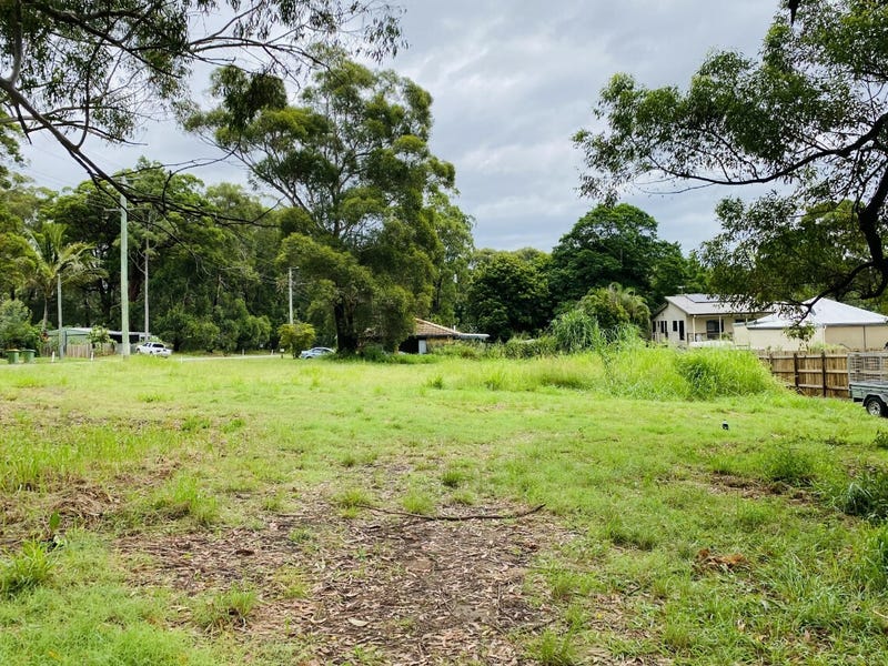 25 JACKSON RD, RUSSELL ISLAND, QLD 4184