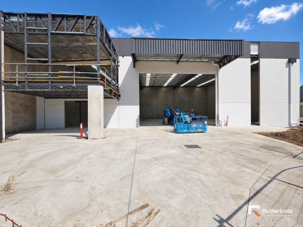 9 MOGUL CT, DEER PARK, VIC 3023
