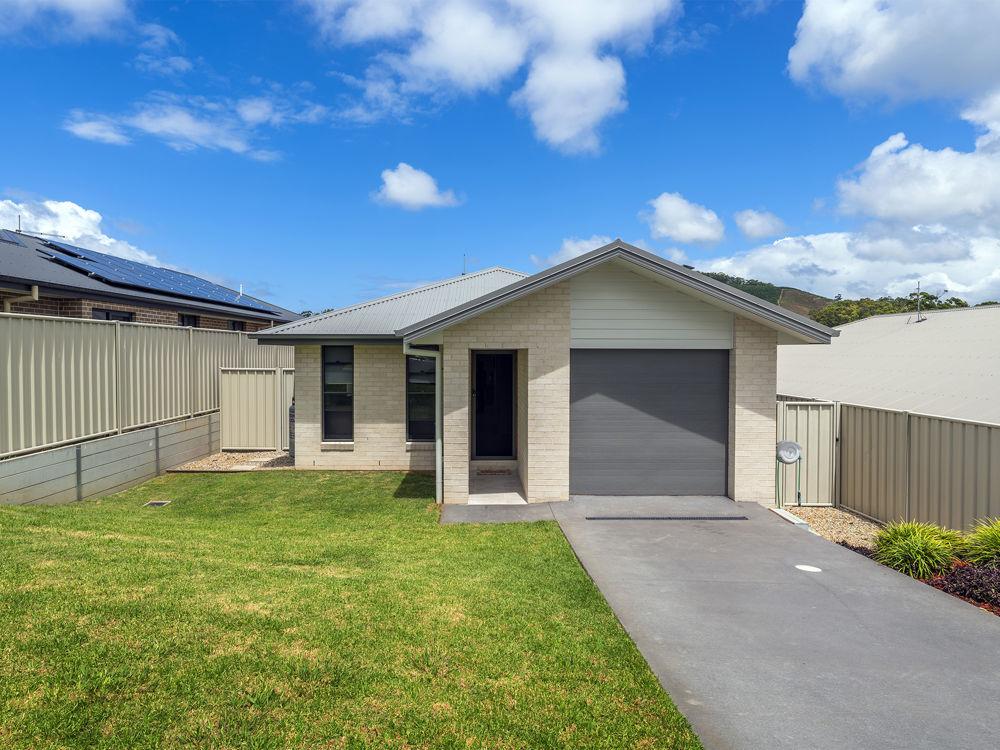 39 Gita Pl, Woolgoolga, NSW 2456