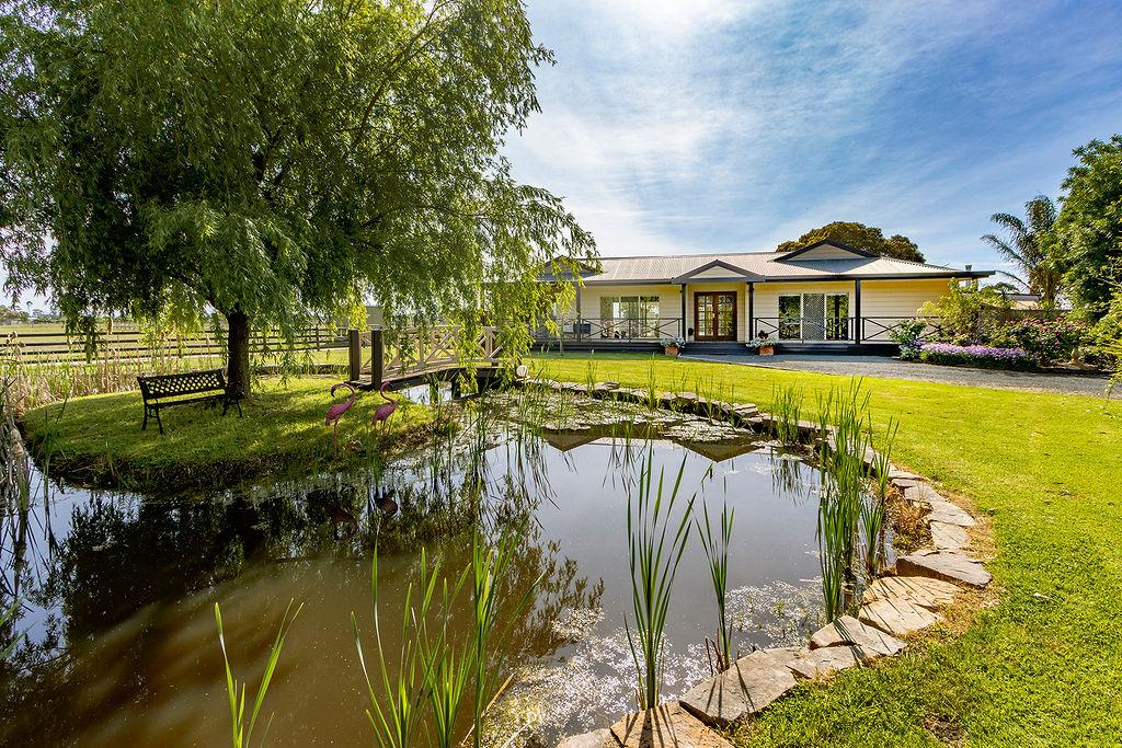 28 Crofts Rd, Cobains, VIC 3851