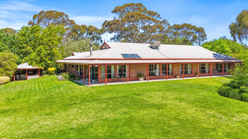 26 Broadbent Rd, Paris Creek, SA 5201