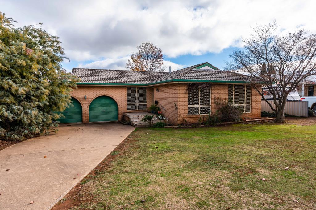 11 Rawle Ave, Orange, NSW 2800