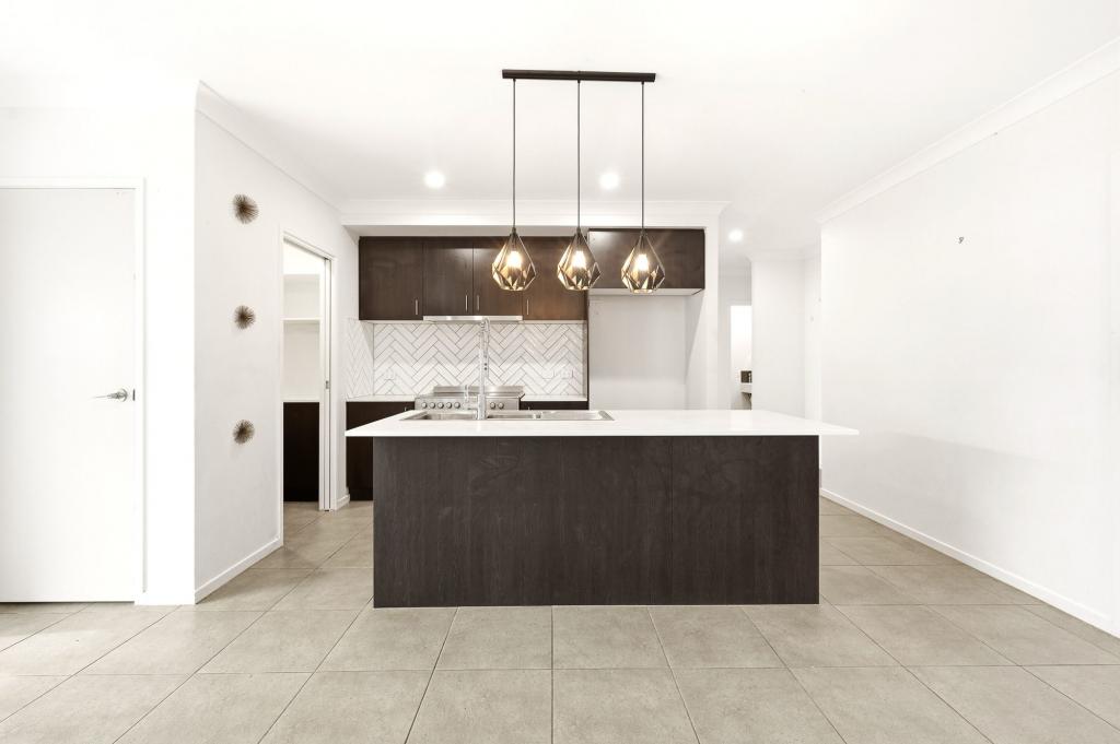 4 Magnetic St, Burpengary East, QLD 4505